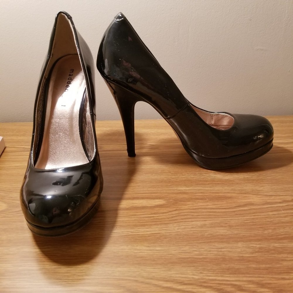 Madden Girl Black Patent Platform Heels Size 9 1/2